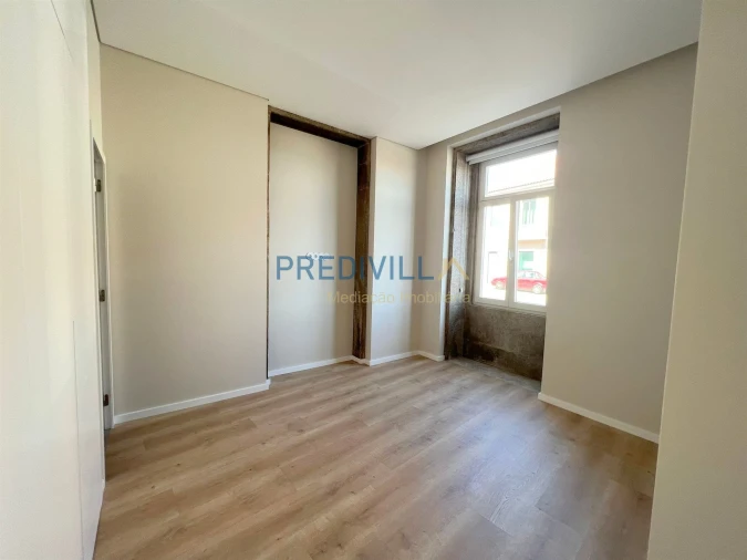 Apartamento T1 para Arrendamento em Azurara Foto 18