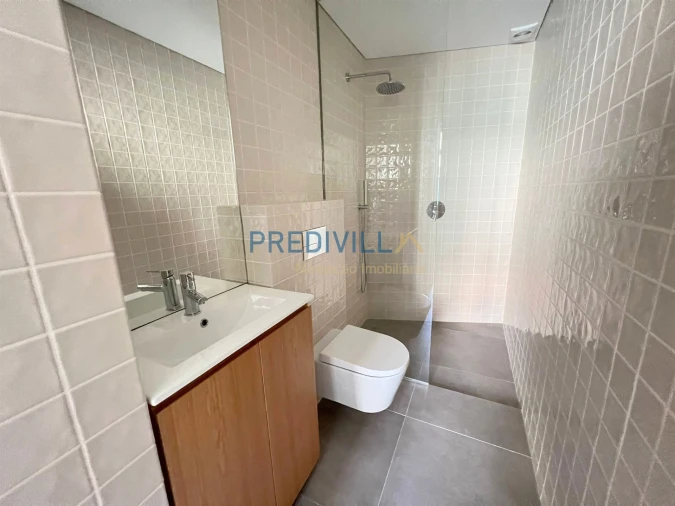 Apartamento T1 para Arrendamento em Azurara Foto 14