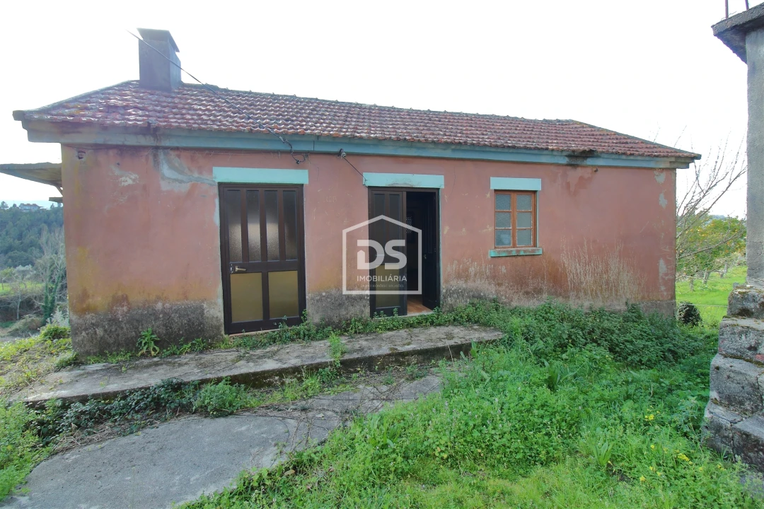 Moradia T2 para Venda em Canelas e Espiunca Foto 1