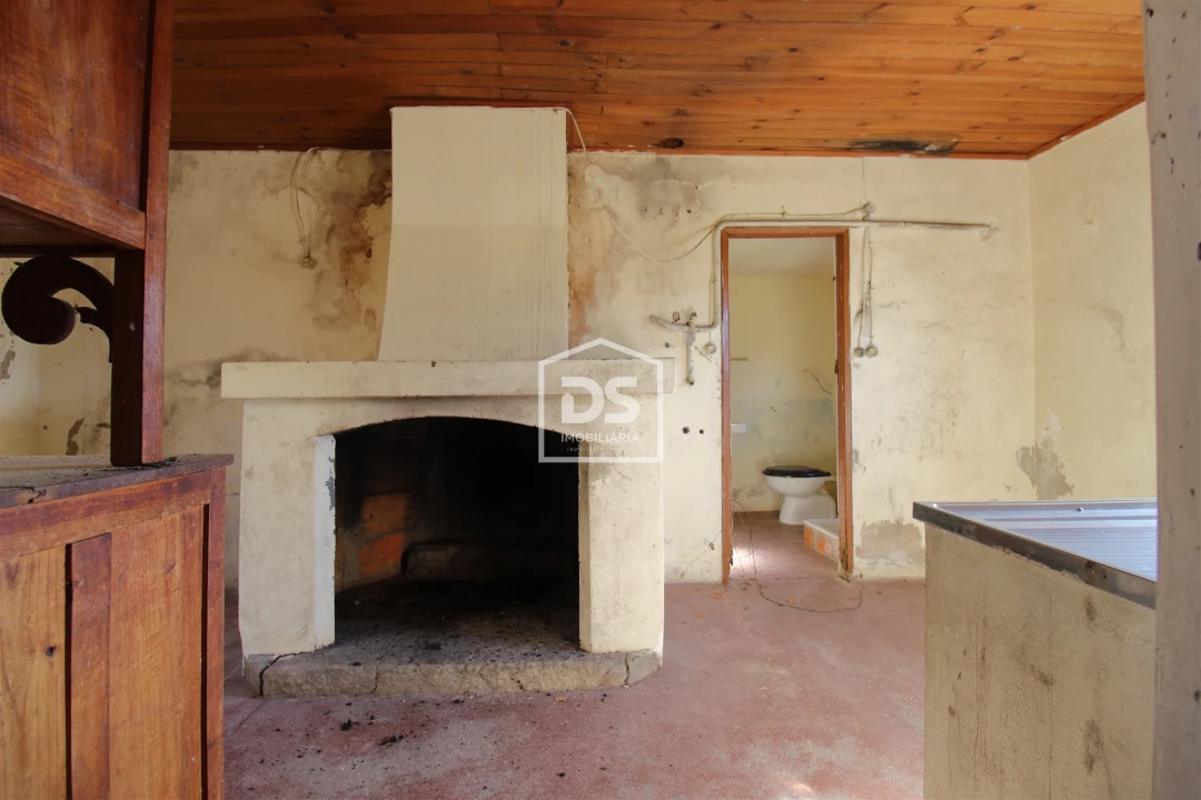 Moradia T2 para Venda em Canelas e Espiunca Foto 8