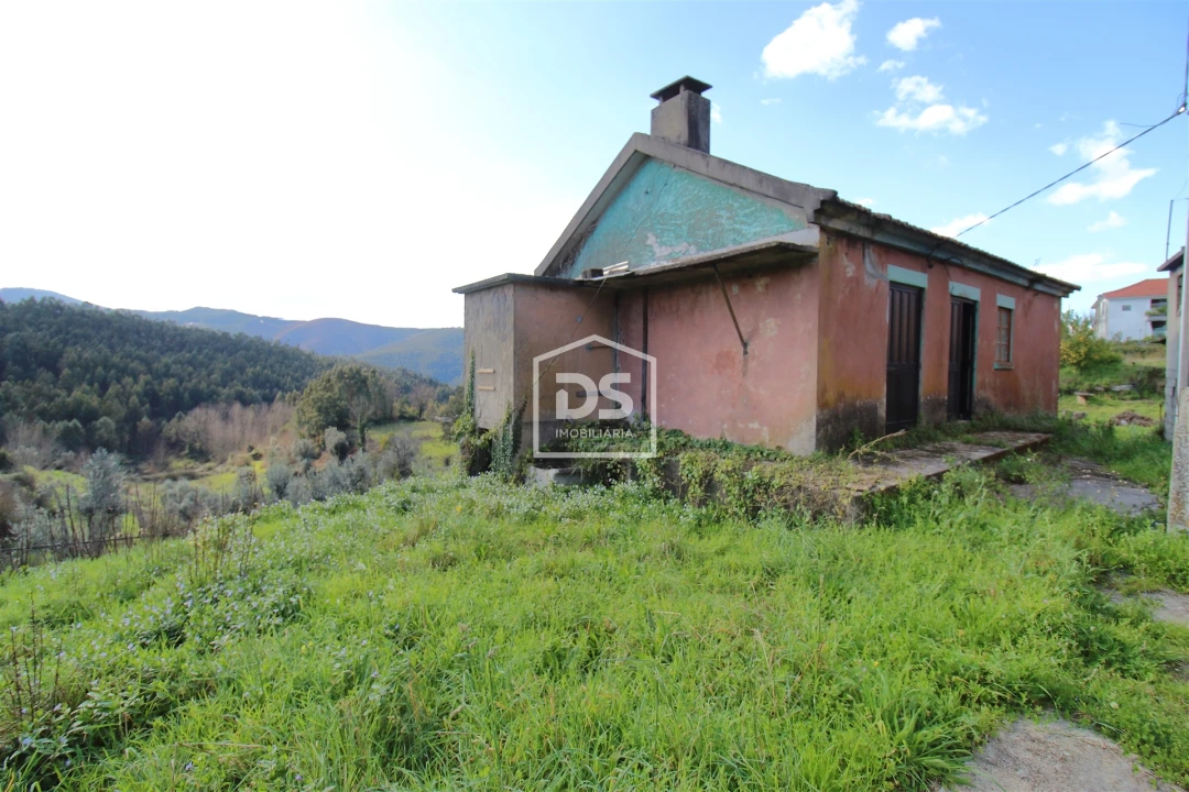 Moradia T2 para Venda em Canelas e Espiunca Foto 2