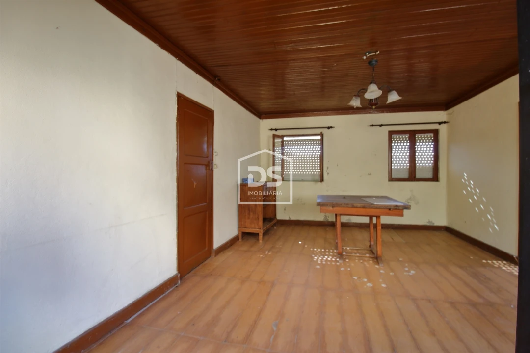 Moradia T2 para Venda em Canelas e Espiunca Foto 7