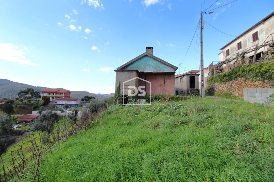 Moradia T2 para Venda em Canelas e Espiunca Foto 4