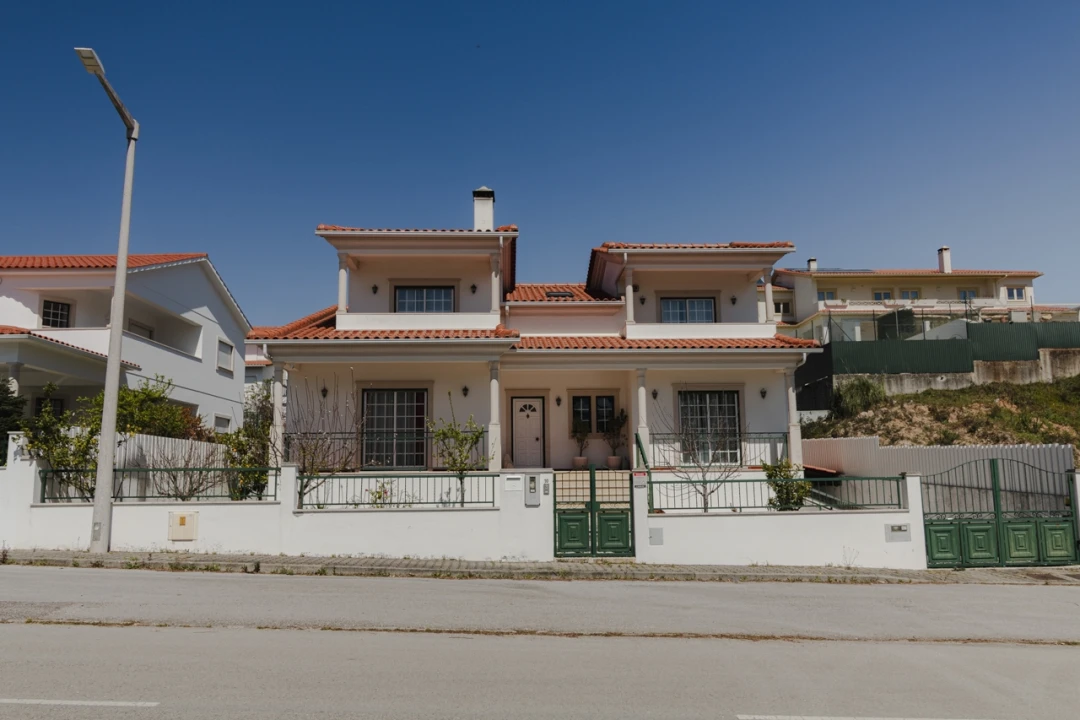 Moradia T4 para Venda em Leiria, Pousos, Barreira e Cortes Foto 1
