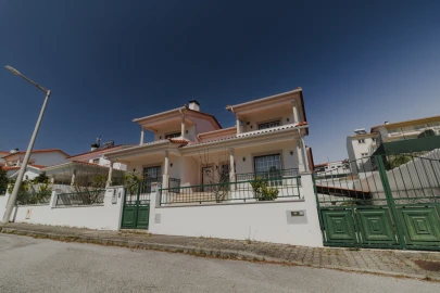 Moradia T4 para Venda em Leiria, Pousos, Barreira e Cortes