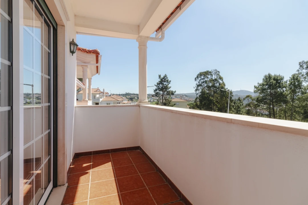 Moradia T4 para Venda em Leiria, Pousos, Barreira e Cortes Foto 27