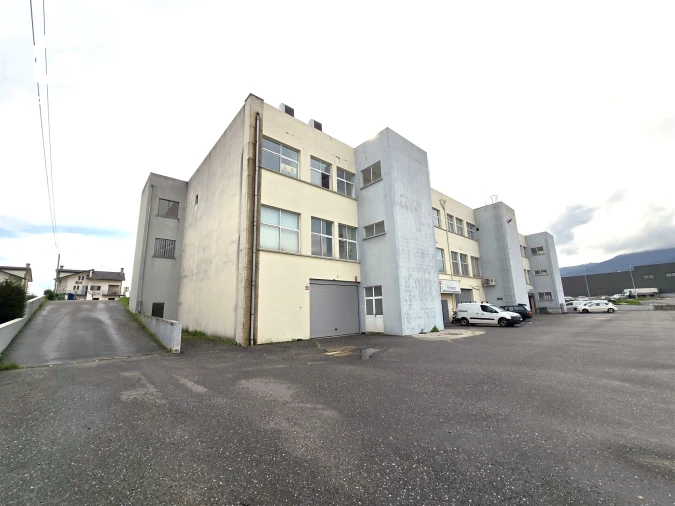 Loja para Venda em Fundão, Valverde, Donas, A. Joanes, A. Nova Cabo Foto 15