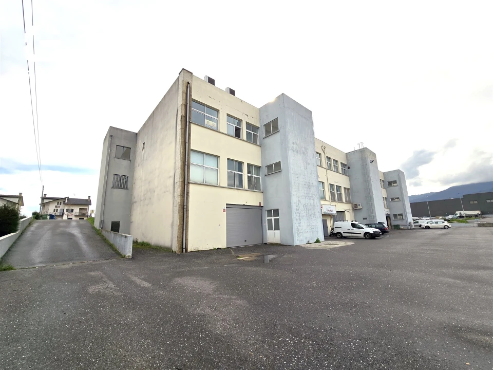 Loja para Venda em Fundão, Valverde, Donas, A. Joanes, A. Nova Cabo Foto 15