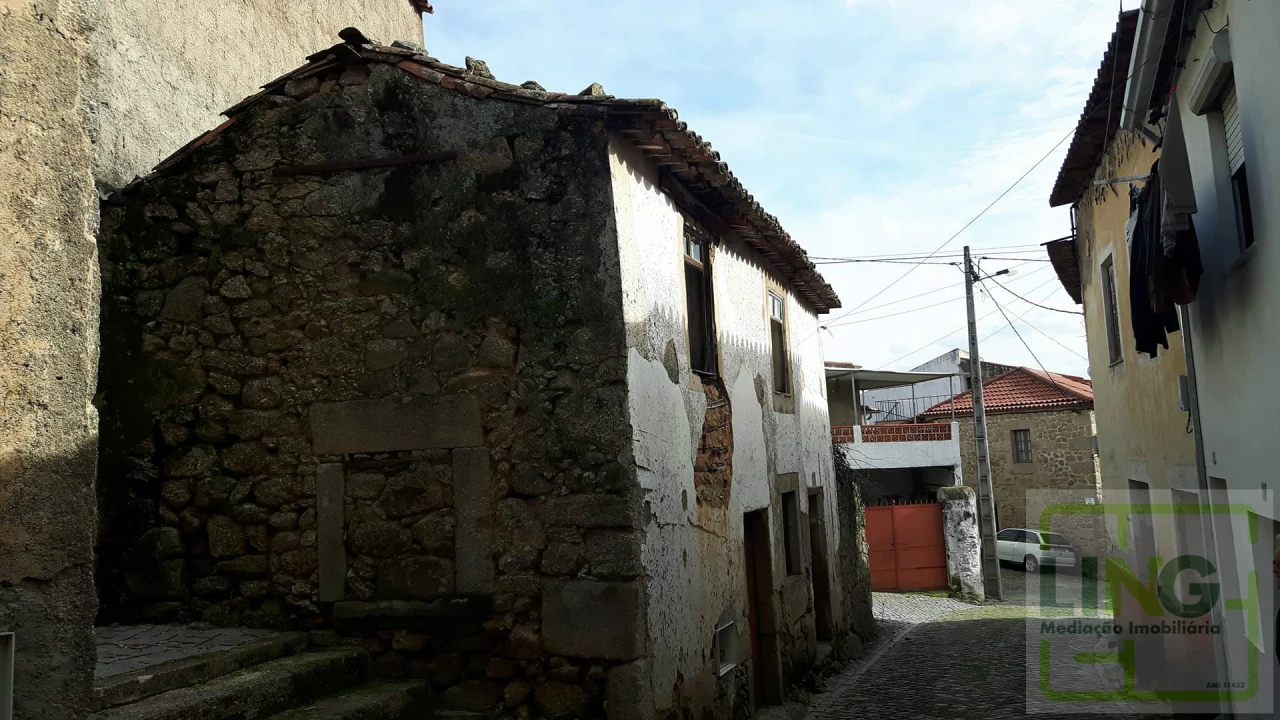 Moradia T3 para Venda em Tinalhas Foto 2