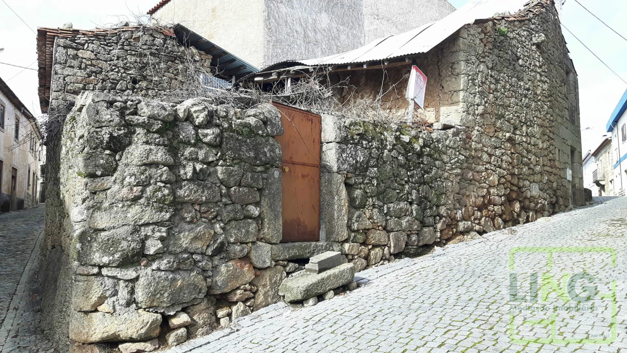 Moradia T3 para Venda em Tinalhas Foto 4