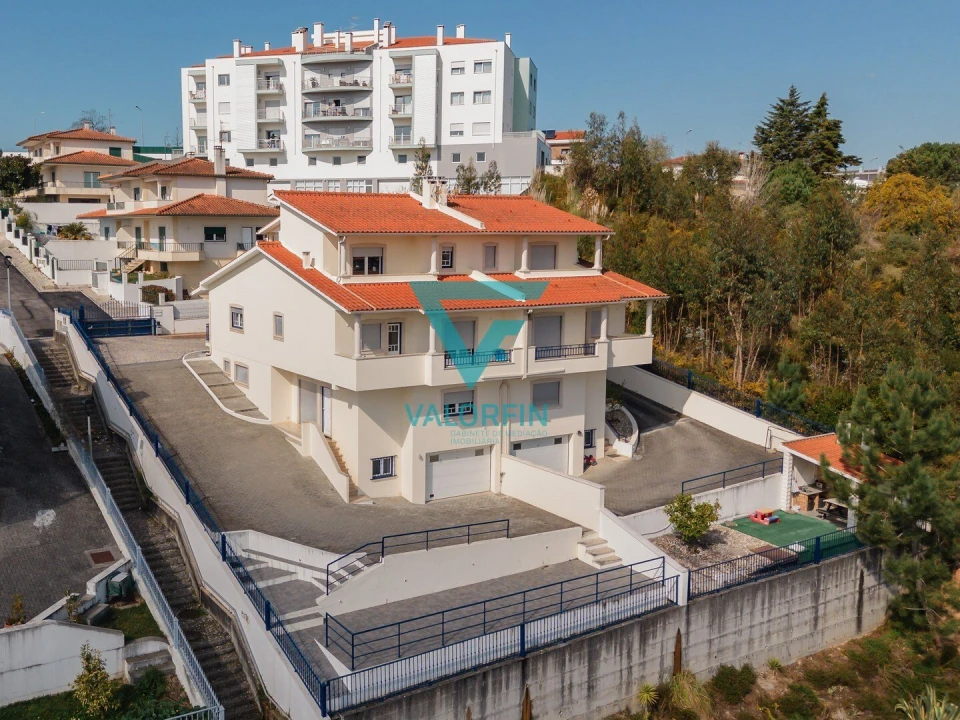 Moradia T4 para Venda em Leiria, Pousos, Barreira e Cortes Foto 1