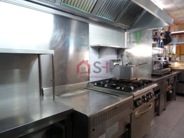 Negócio para Arrendamento em São Pedro da Cadeira