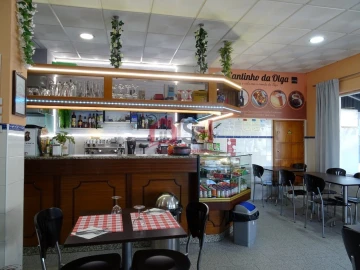 Negócio para Arrendamento em São Pedro da Cadeira