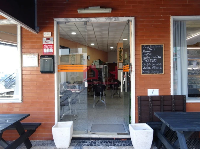 Negócio para Arrendamento em São Pedro da Cadeira Foto 18