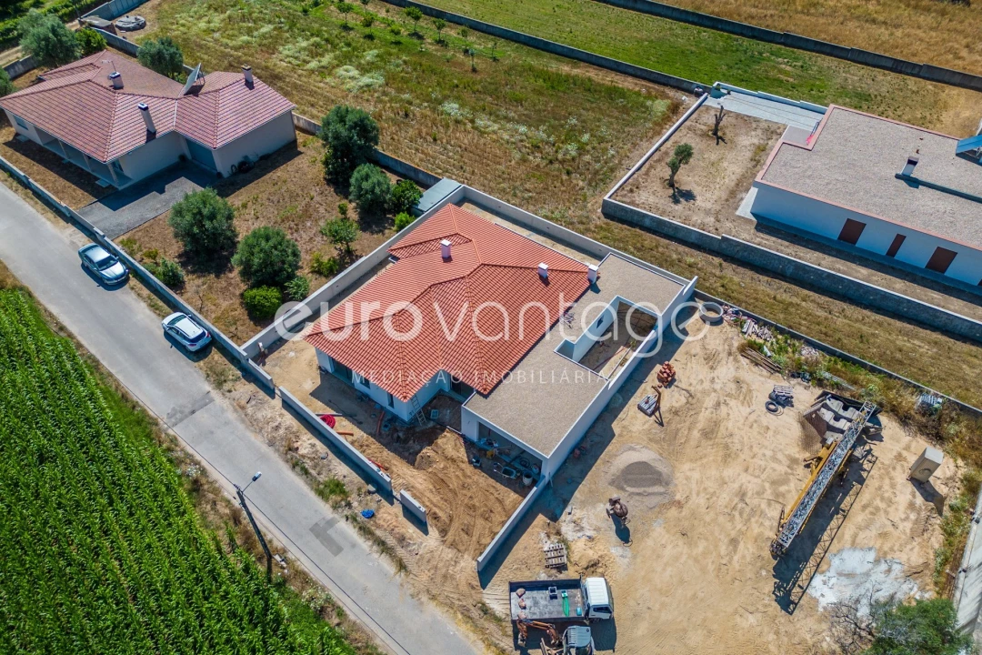 Moradia T4 para Venda em Souto da Carpalhosa e Ortigosa Foto 5