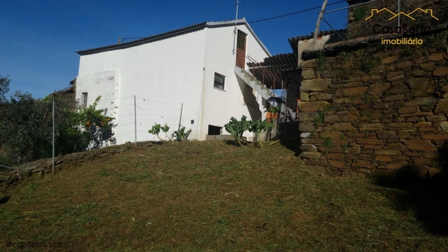 Moradia T2 para Venda em Ermida e Figueiredo Foto 2