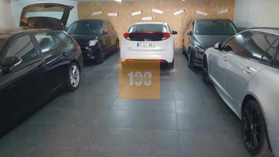 Negócio para Venda em Ramalde Foto 4