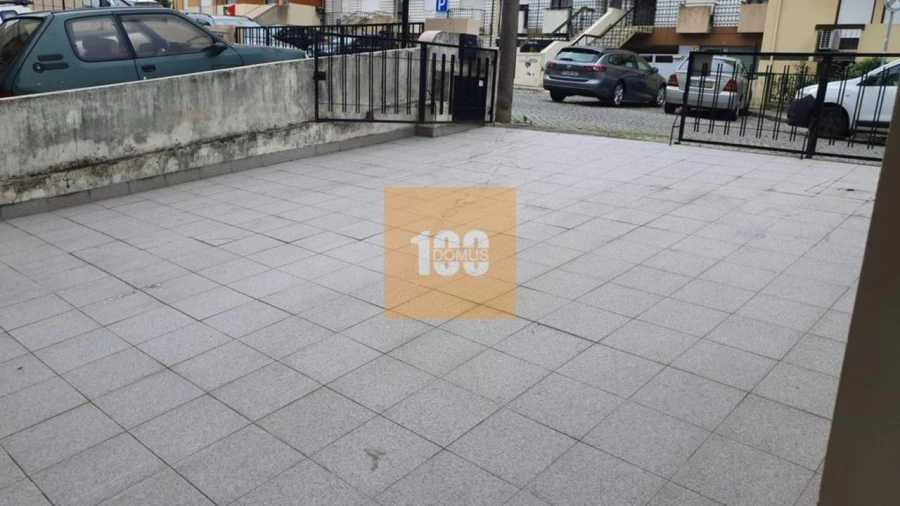 Negócio para Venda em Ramalde Foto 16