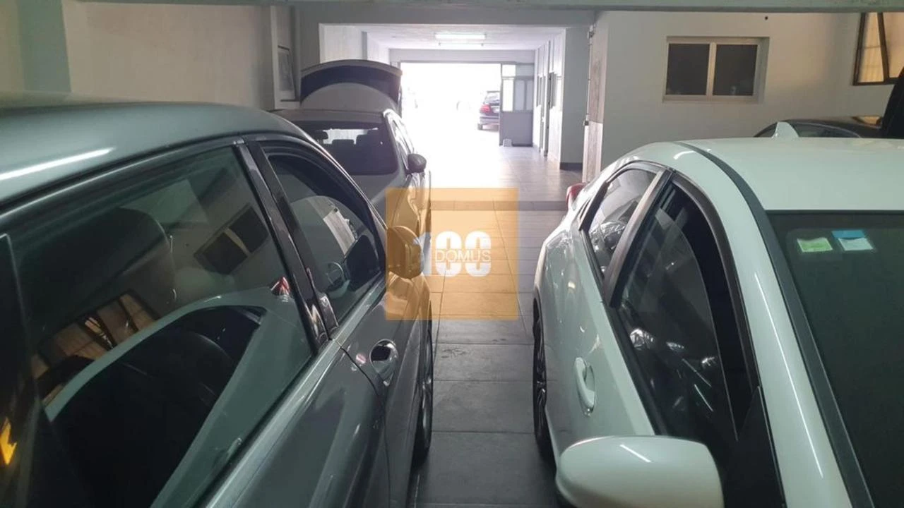 Negócio para Venda em Ramalde Foto 5