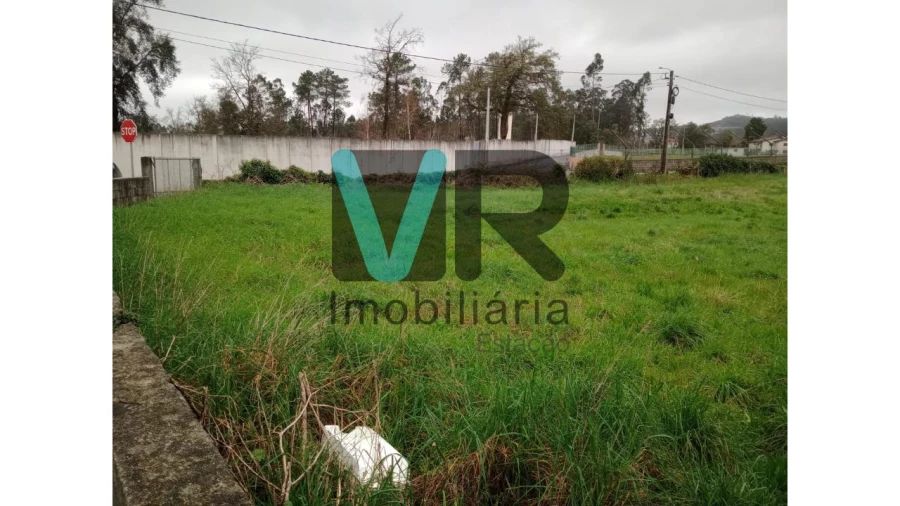 Terreno para Venda em Vilarinho das Cambas Foto 4