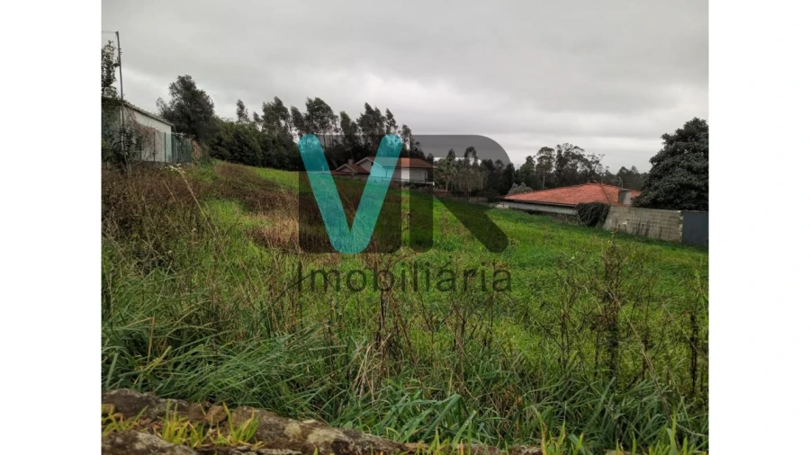 Terreno para Venda em Vilarinho das Cambas Foto 6