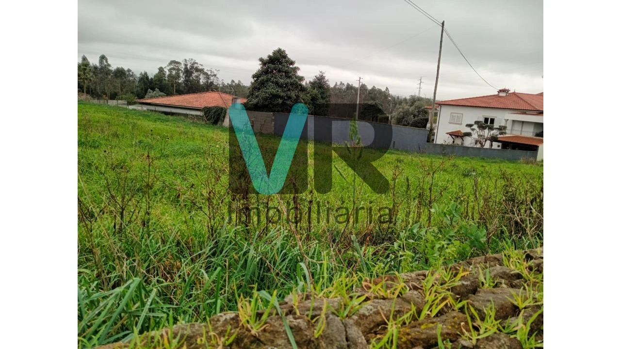 Terreno para Venda em Vilarinho das Cambas Foto 5