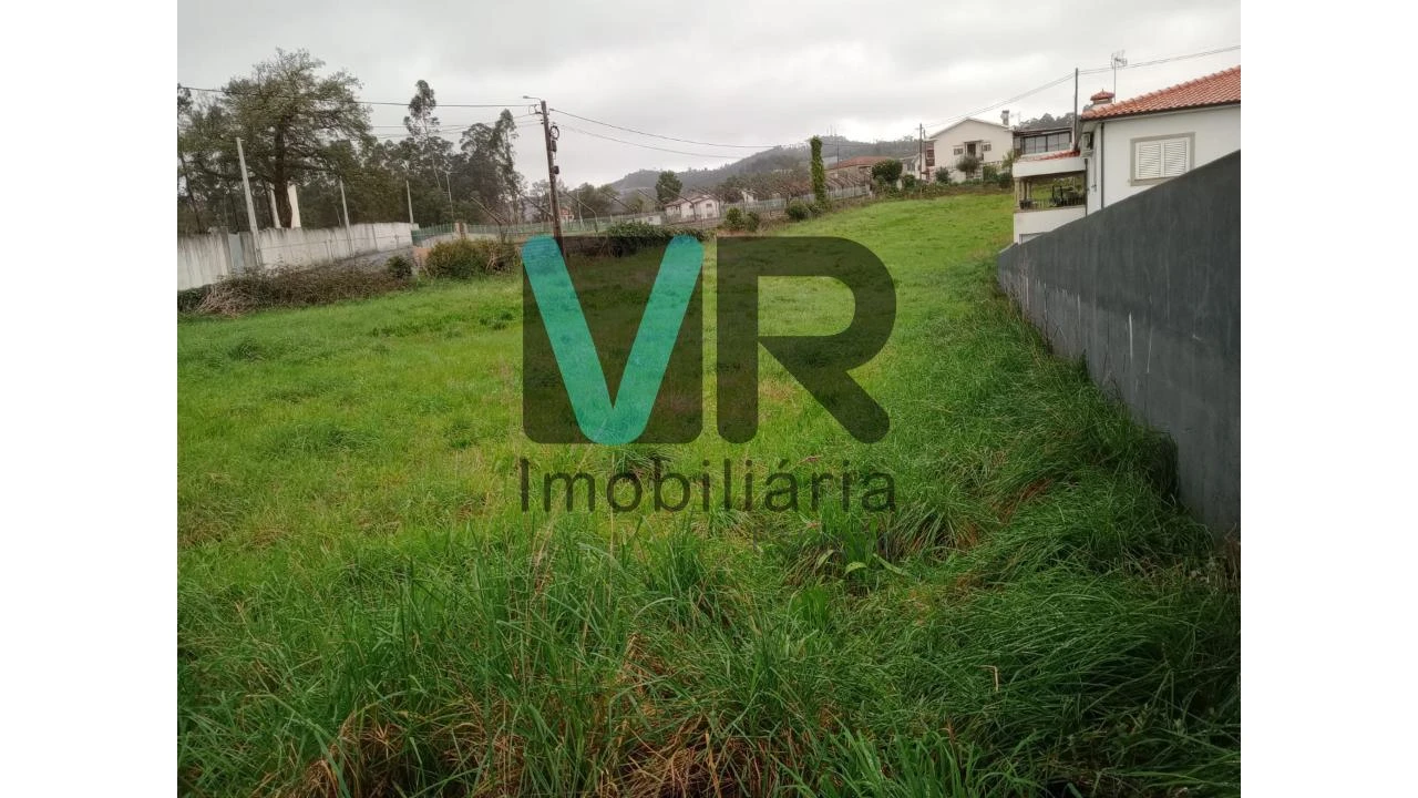 Terreno para Venda em Vilarinho das Cambas Foto 8