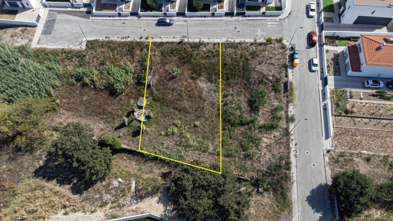 Terreno para Venda em Alenquer (Santo Estêvão e Triana) Foto 1