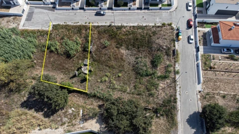 Terreno para Venda em Alenquer (Santo Estêvão e Triana)