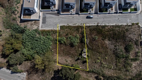 Terreno para Venda em Alenquer (Santo Estêvão e Triana)