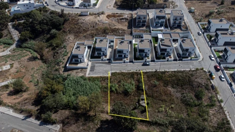 Terreno para Venda em Alenquer (Santo Estêvão e Triana)