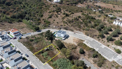 Terreno para Venda em Alenquer (Santo Estêvão e Triana)