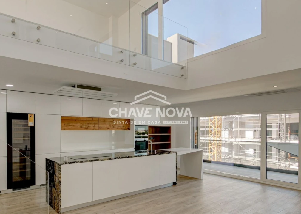 Apartamento T4 para Venda em Montijo e Afonsoeiro Foto 1