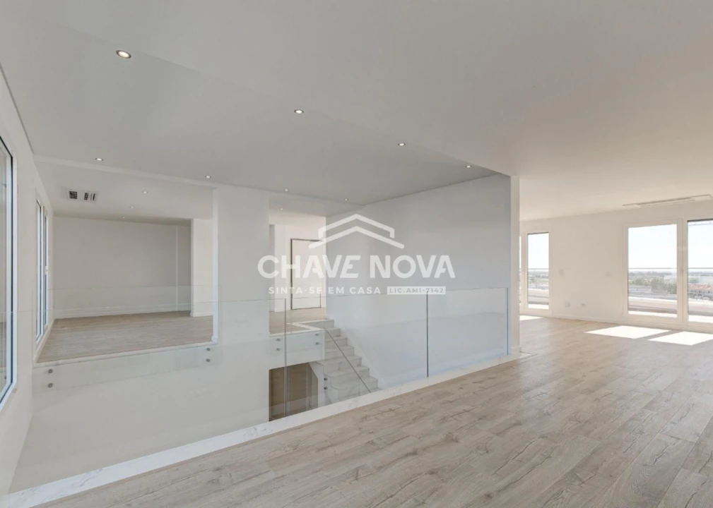 Apartamento T4 para Venda em Montijo e Afonsoeiro Foto 6