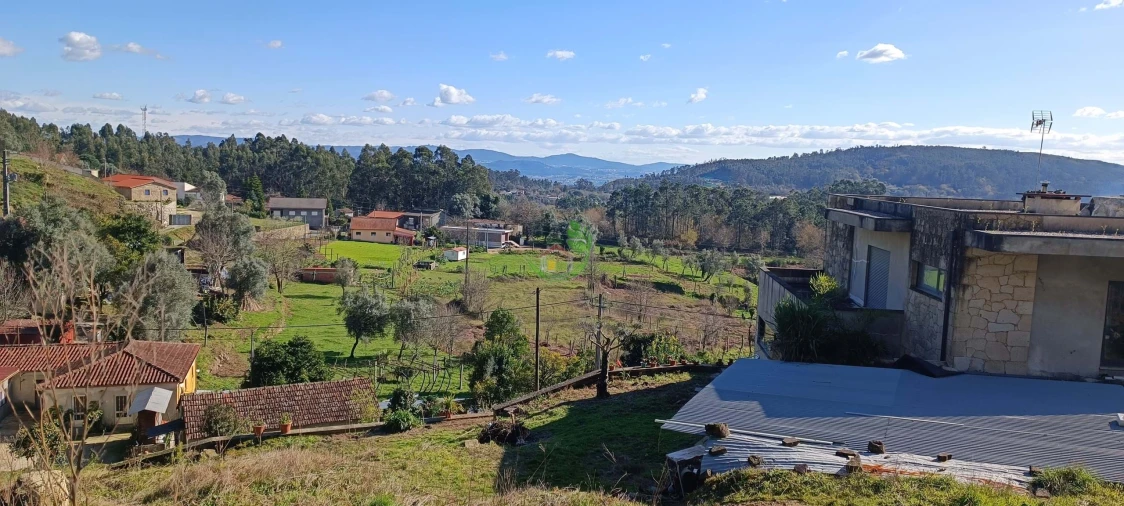 Moradia T6 para Venda em Dossãos Foto 40