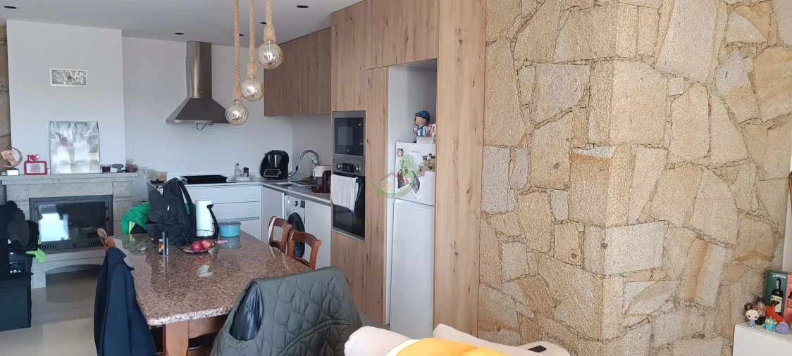 Moradia T6 para Venda em Dossãos Foto 9