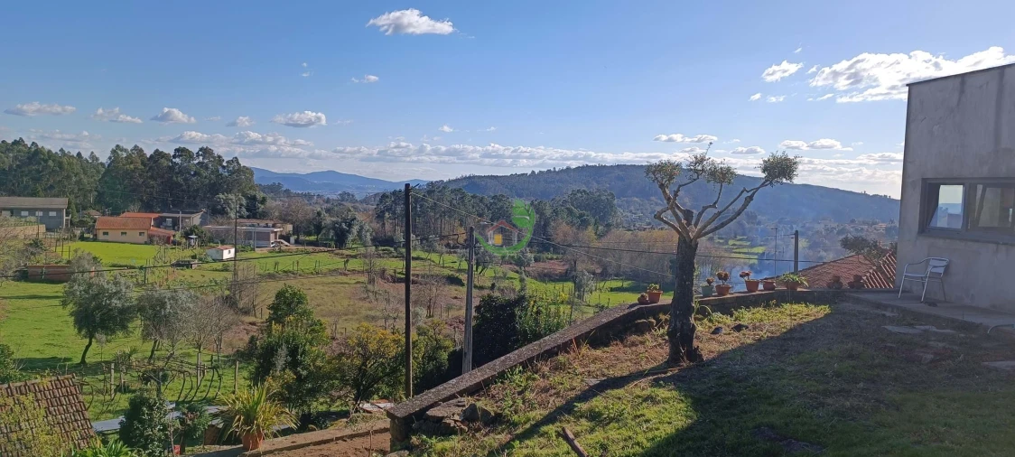 Moradia T6 para Venda em Dossãos Foto 49