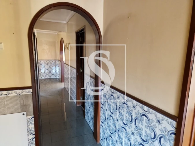 Apartamento T2 para Venda em Pontinha e Famões Foto 2