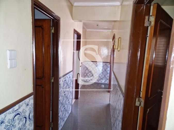 Apartamento T2 para Venda em Pontinha e Famões Foto 15