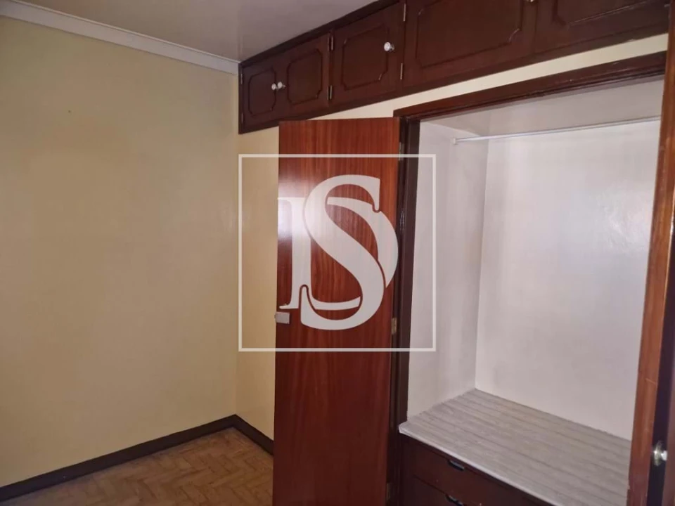 Apartamento T2 para Venda em Pontinha e Famões Foto 18