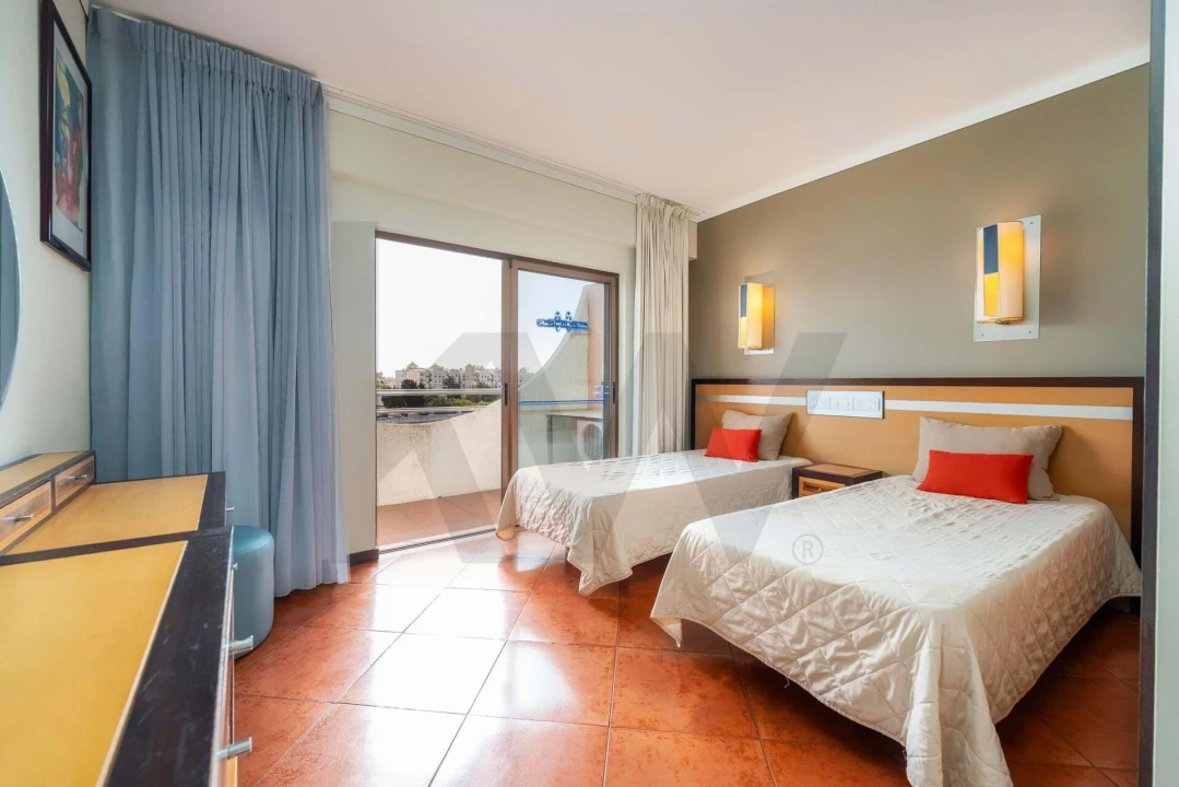 Apartamento T2 para Venda em Albufeira e Olhos de Água Foto 2