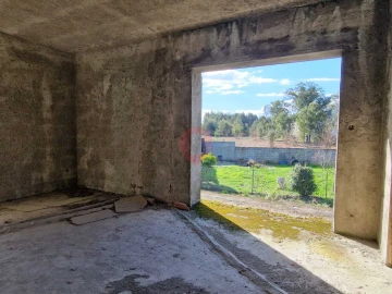 Moradia T3 para Venda em Mazedo e Cortes