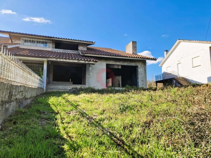 Moradia T3 para Venda em Mazedo e Cortes Foto 1