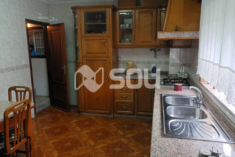 Moradia T3 para Venda em Quinchães Foto 5