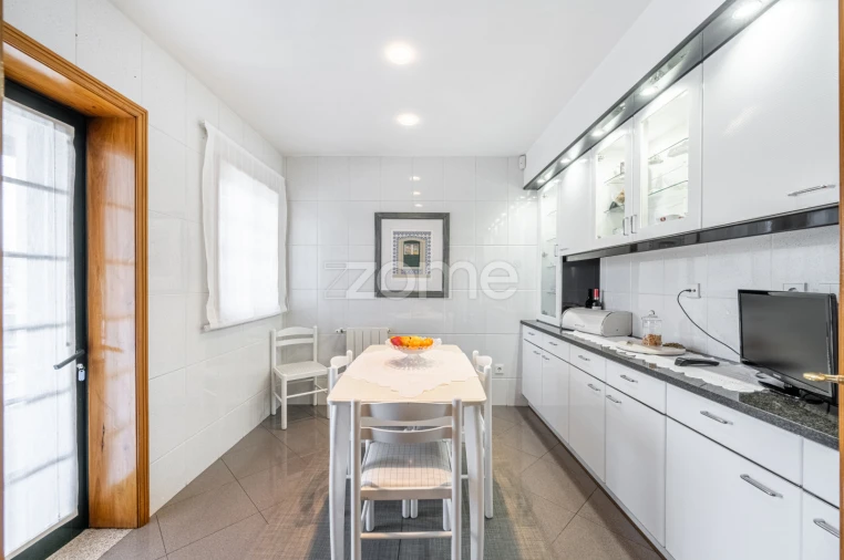 Moradia T4 para Venda em Pedrouços Foto 17