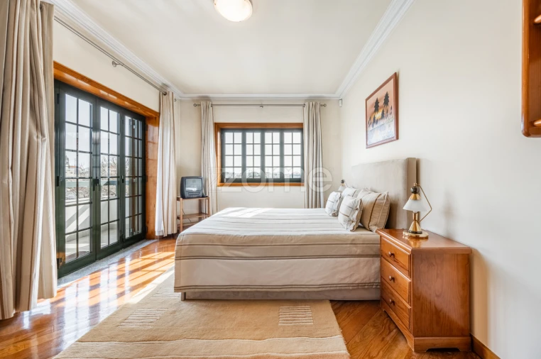 Moradia T4 para Venda em Pedrouços Foto 26