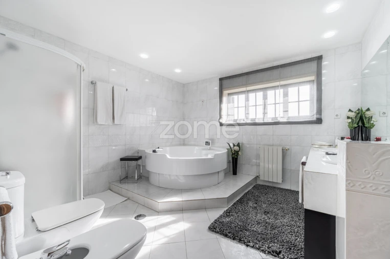 Moradia T4 para Venda em Pedrouços Foto 31