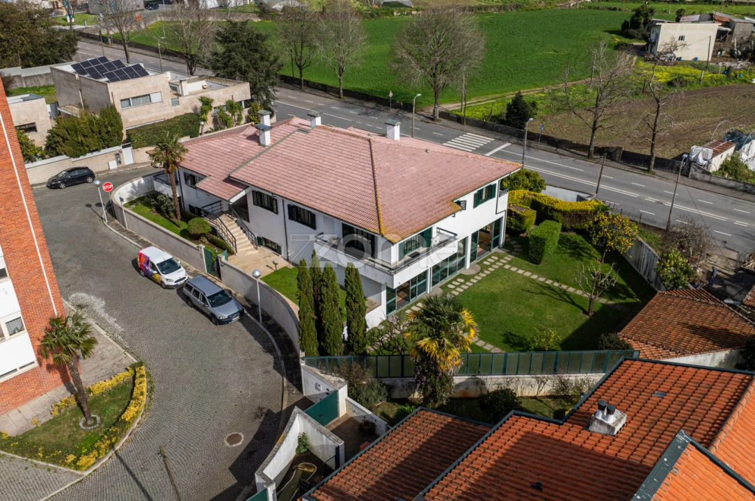 Moradia T4 para Venda em Pedrouços Foto 5