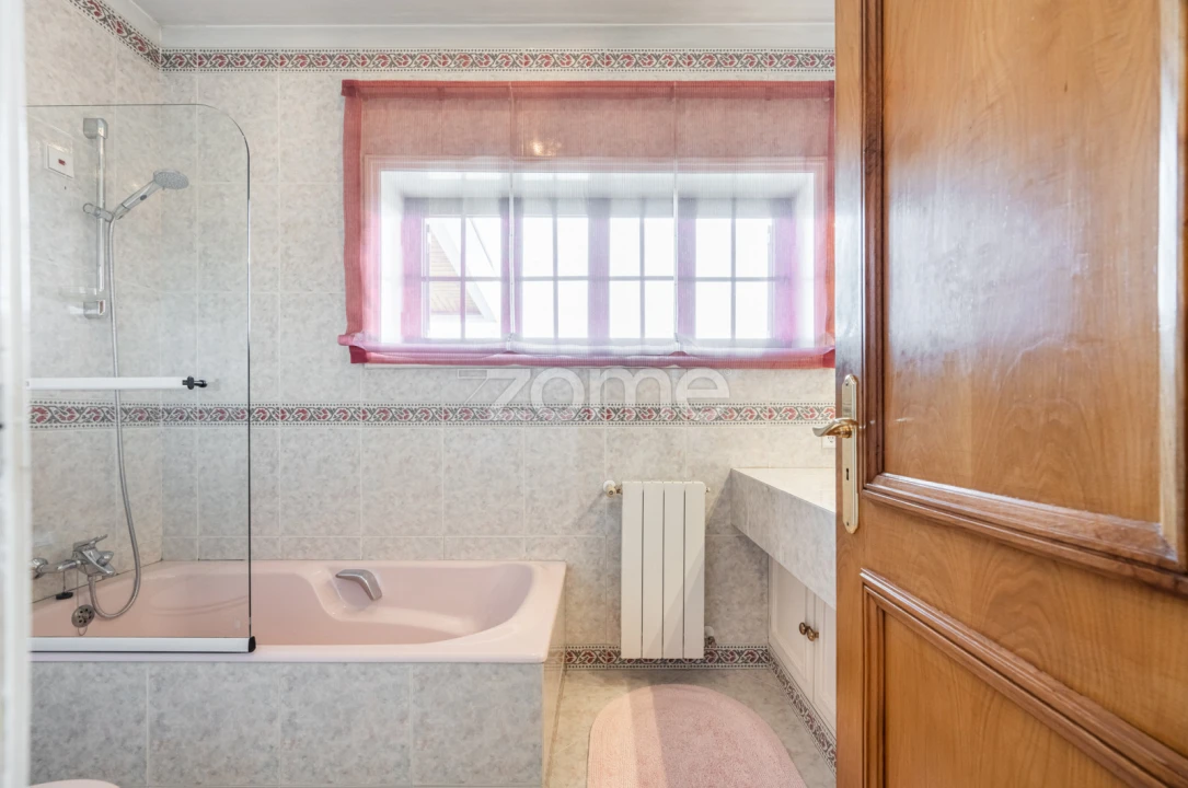 Moradia T4 para Venda em Pedrouços Foto 24