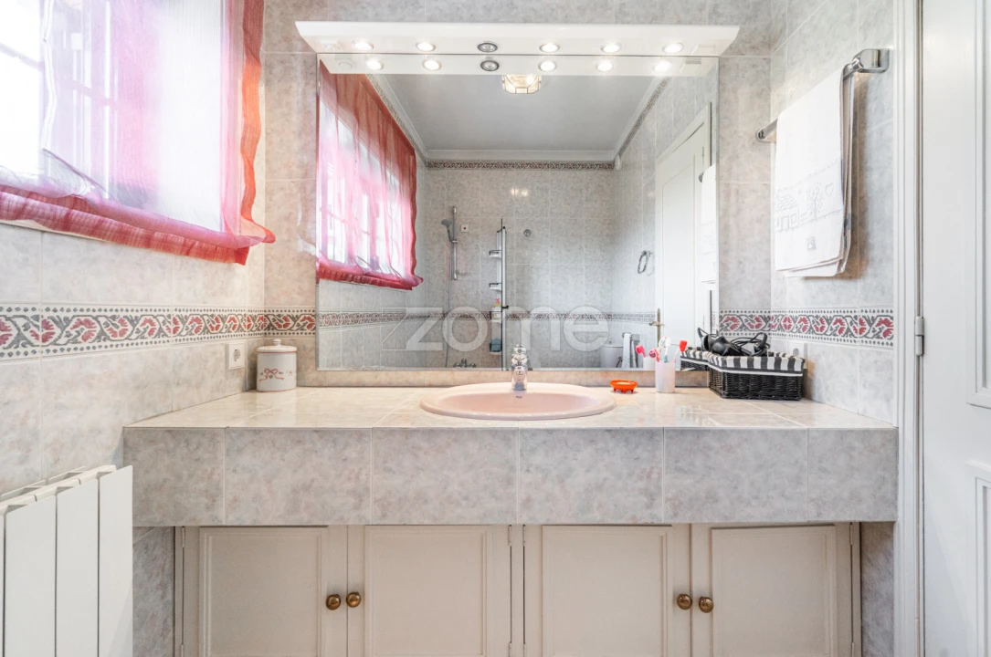 Moradia T4 para Venda em Pedrouços Foto 25